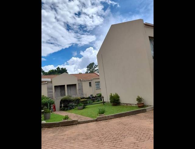 0 BEDROOM PROPERTY TO RENT IN BEDFORD GARDENS